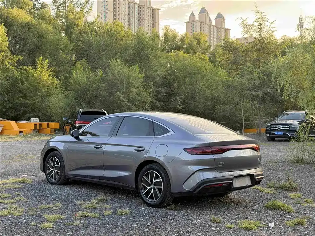 BYD Qin L — фото 6