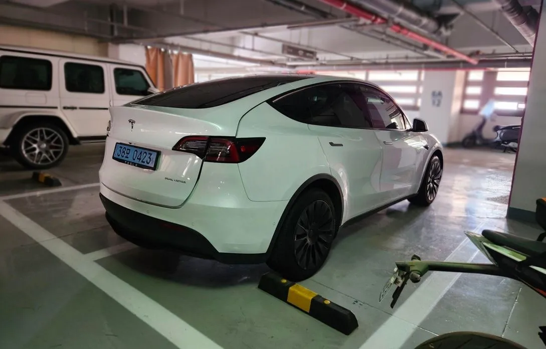 Tesla Model Y — фото 6