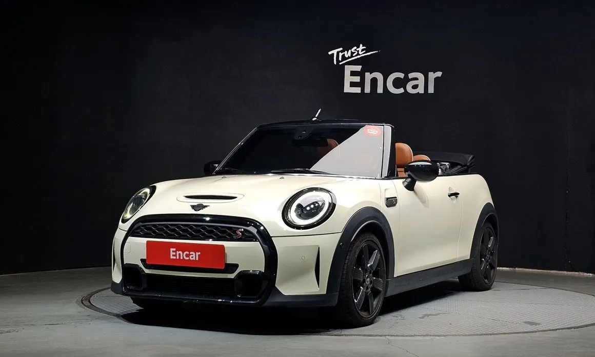 Mini Cooper Convertible — фото 1