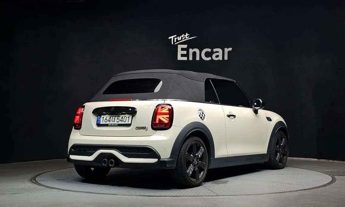 Mini Cooper Convertible — фото 3