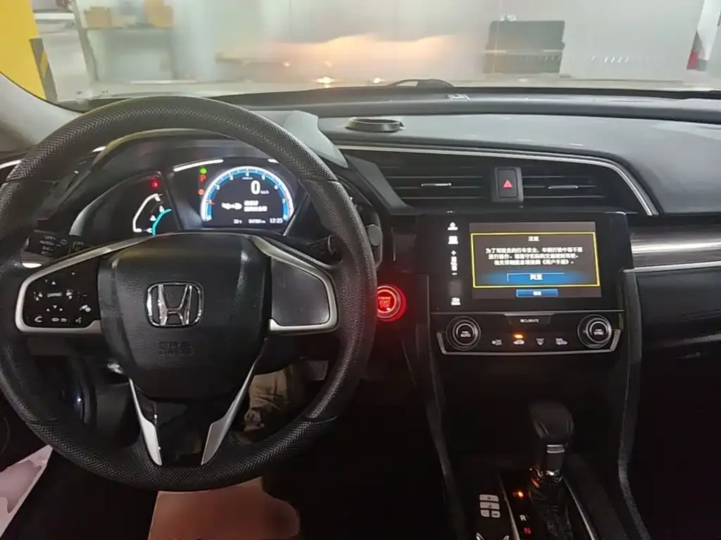 Honda Civic — фото 10