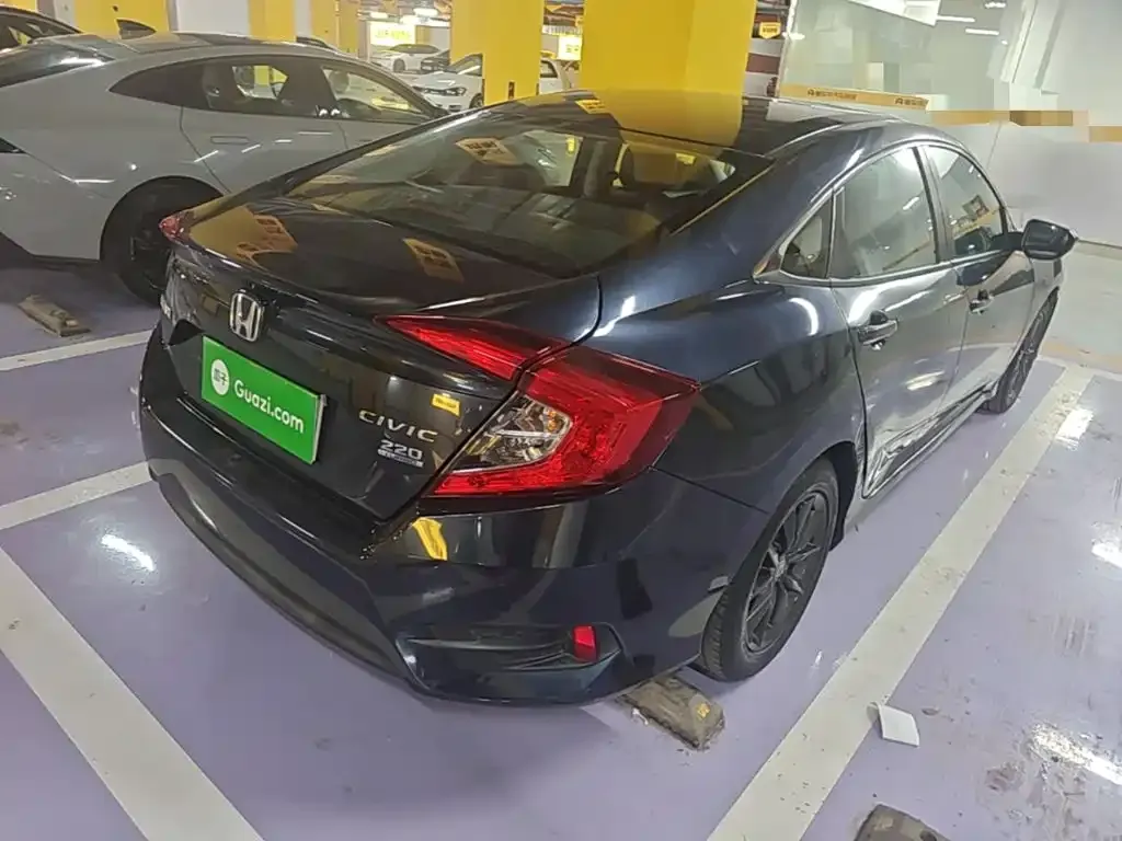 Honda Civic — фото 4