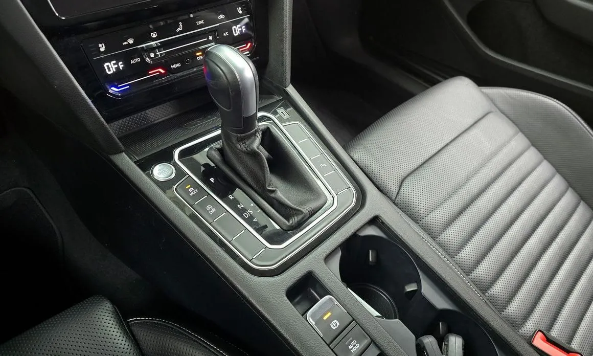 Volkswagen Passat — фото 7