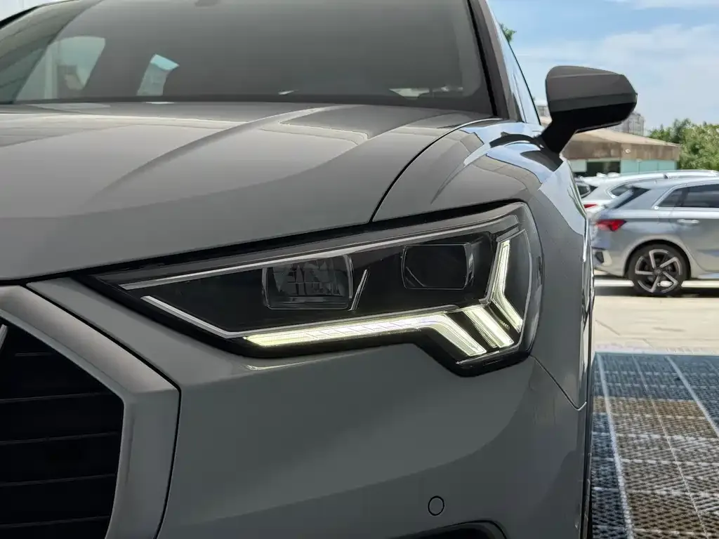 Audi Q3 — фото 2