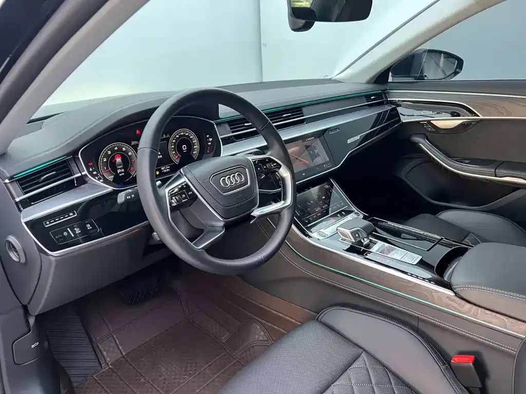 Audi A8 — фото 8