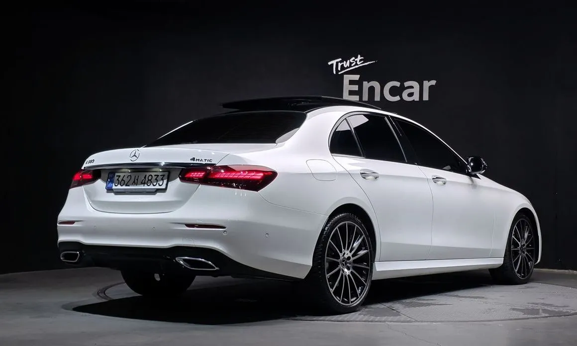 Mercedes-Benz E-Class — фото 3