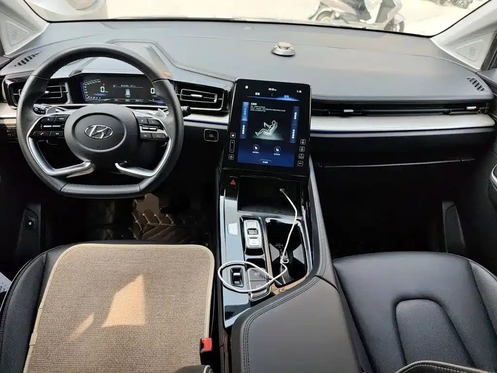 Hyundai Custo — фото 8