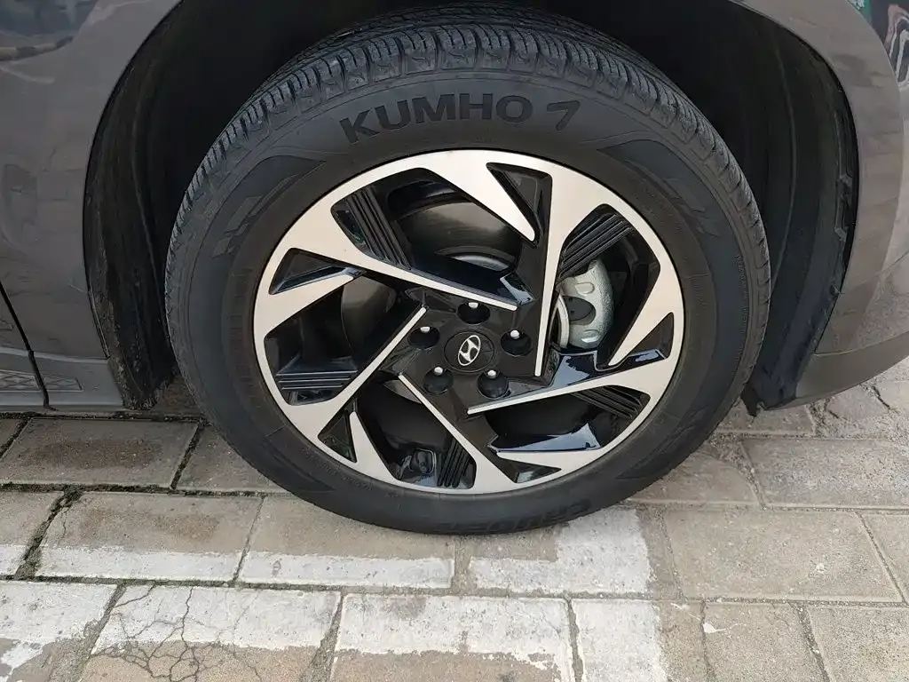 Hyundai Custo — фото 7