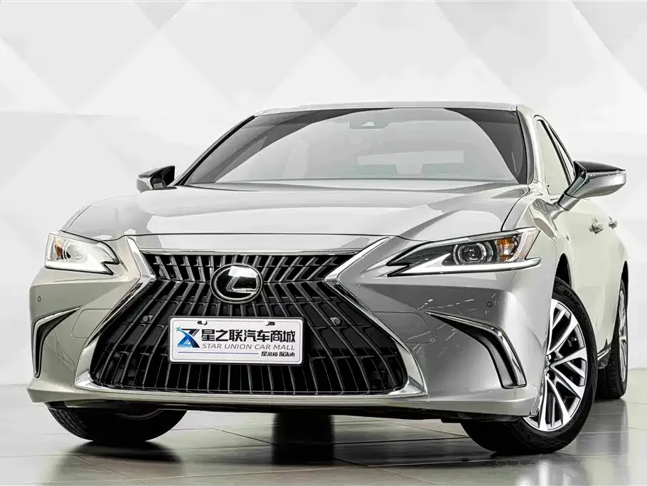 Lexus ES — фото 9