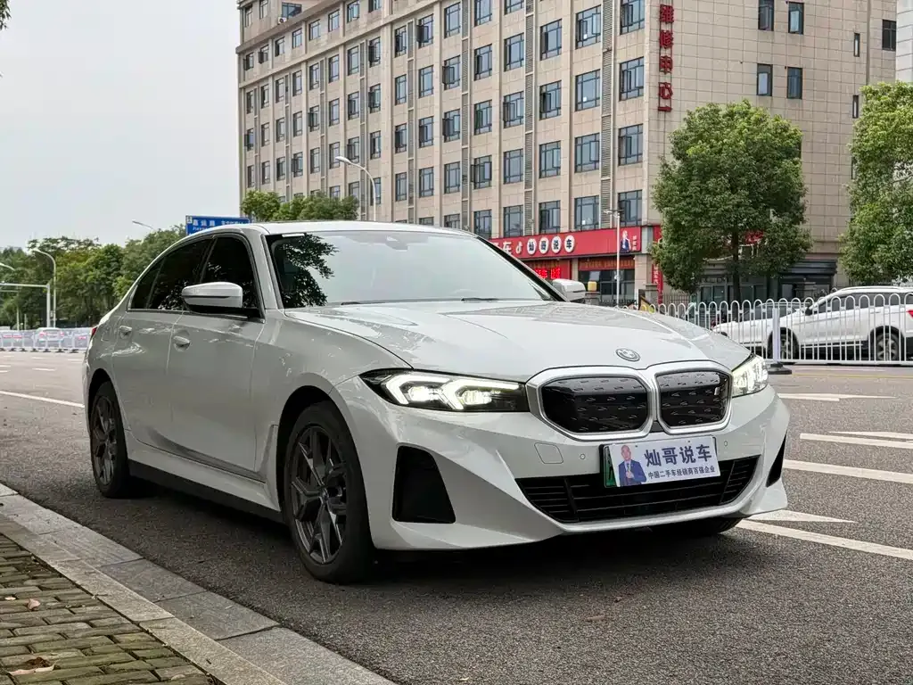 BMW i3 — фото 9