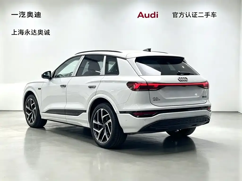 Audi Q6L e-tron — фото 2