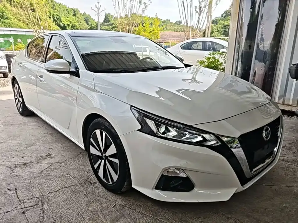 Nissan Teana — фото 10
