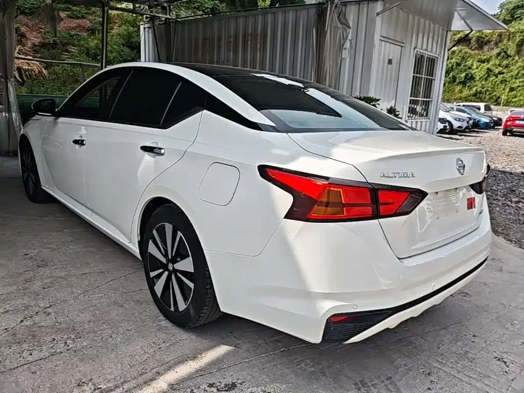 Nissan Teana — фото 4