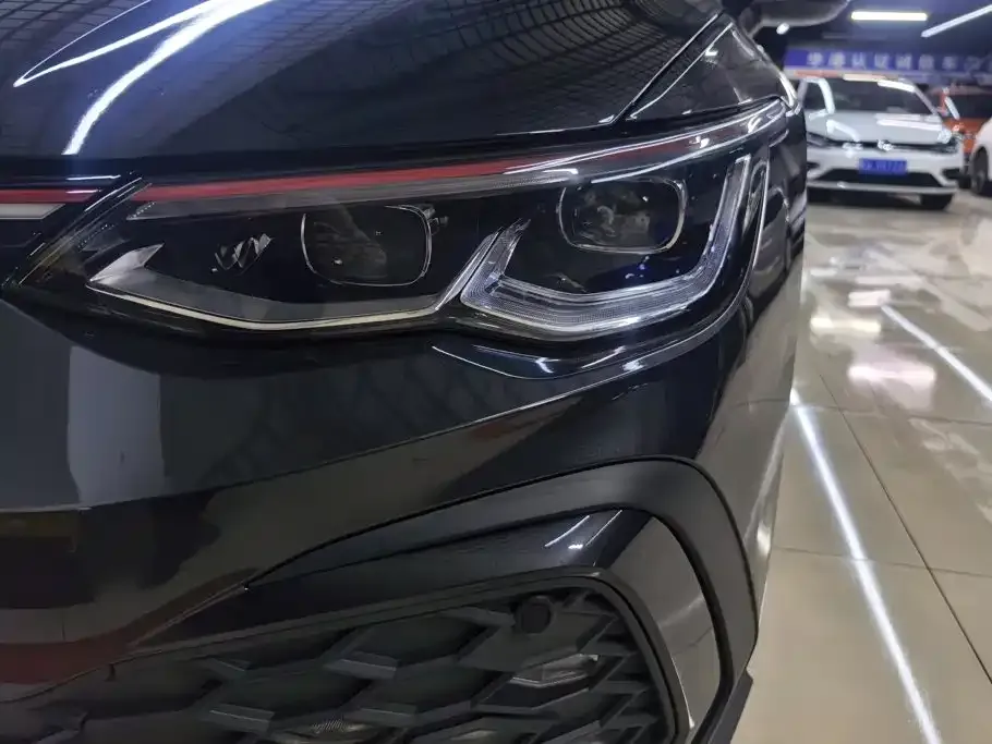 Volkswagen Golf GTI — фото 3