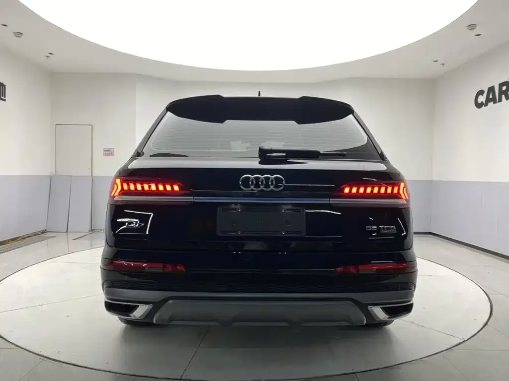 Audi Q7 — фото 3
