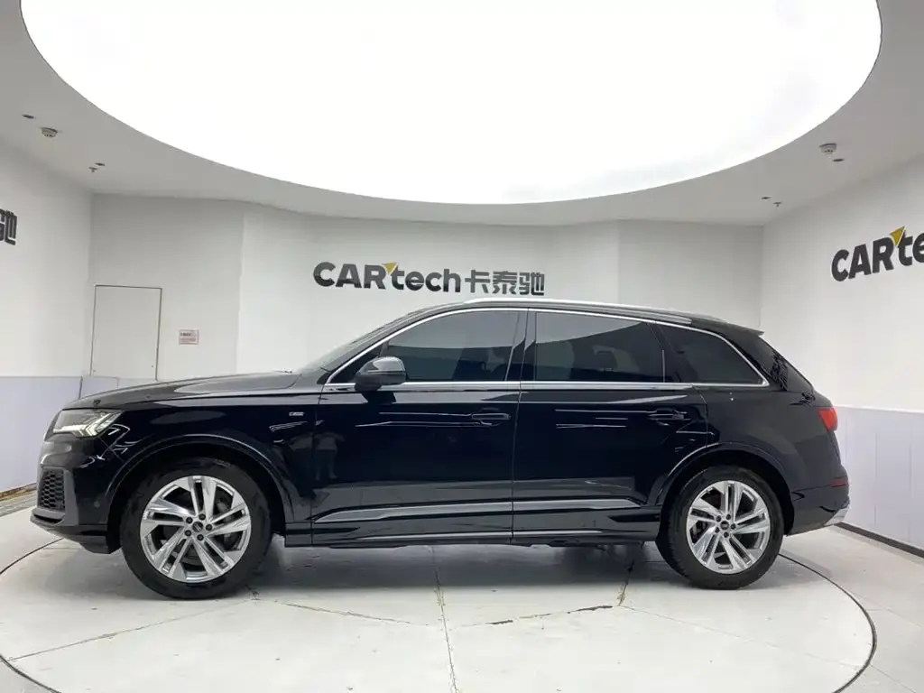 Audi Q7 — фото 4
