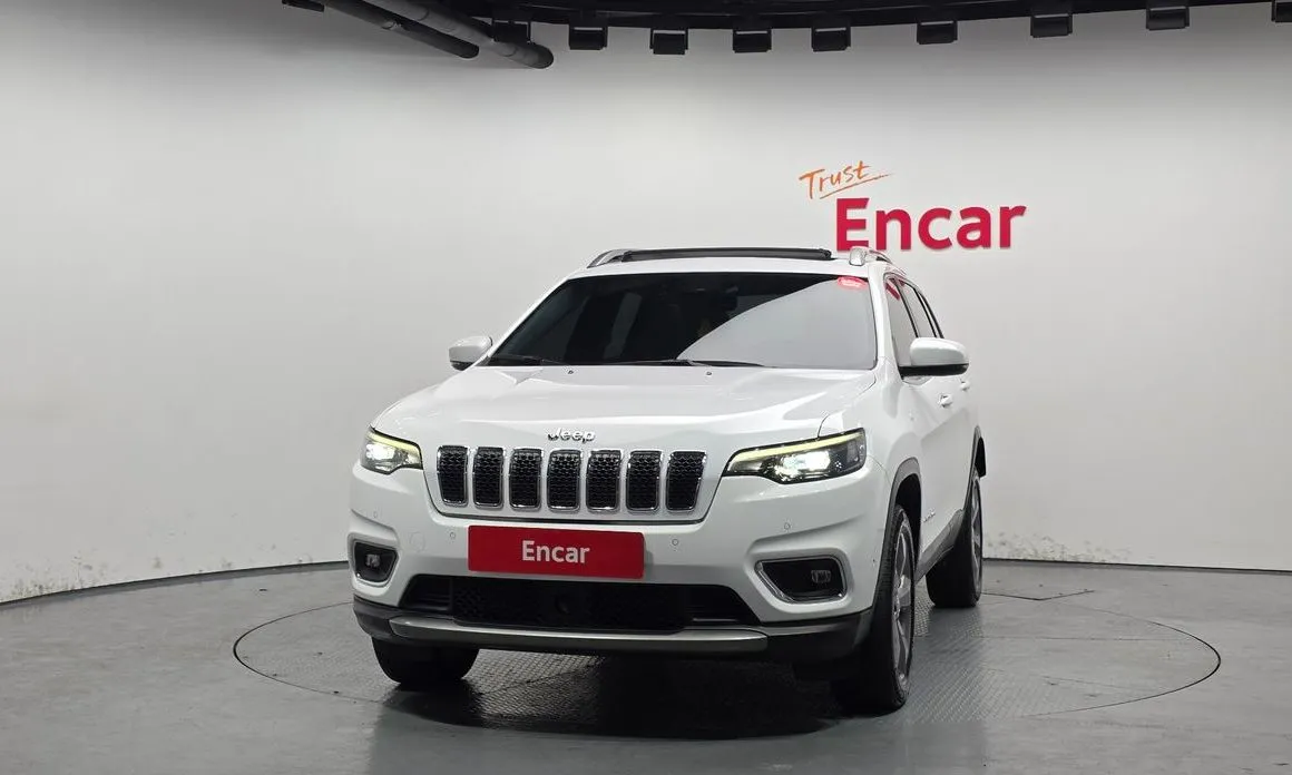 Jeep Cherokee — фото 2
