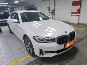 BMW 5 Series — фото 4