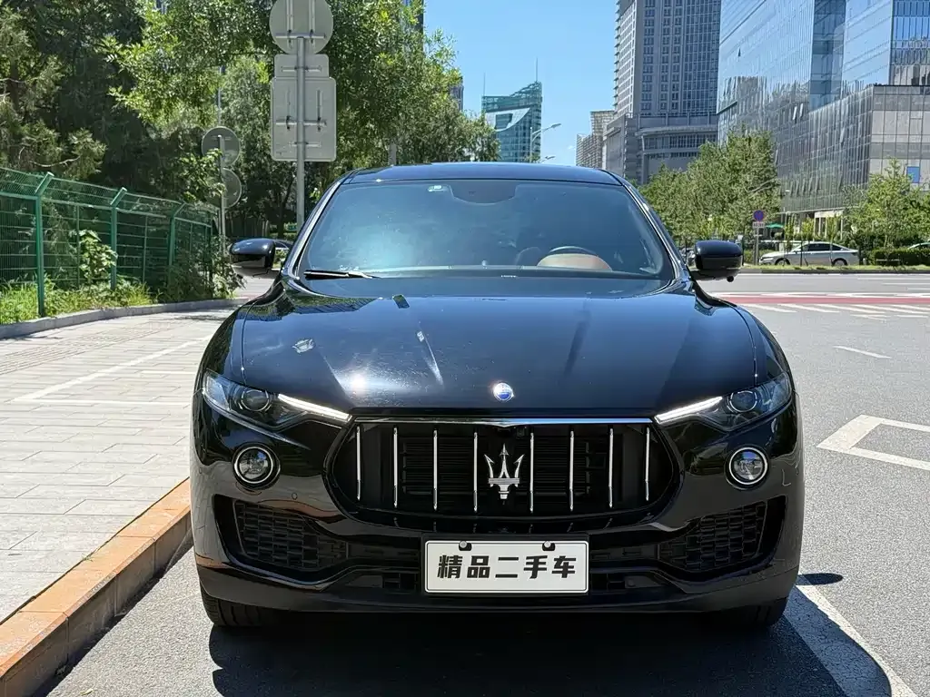 Maserati Levante — фото 5