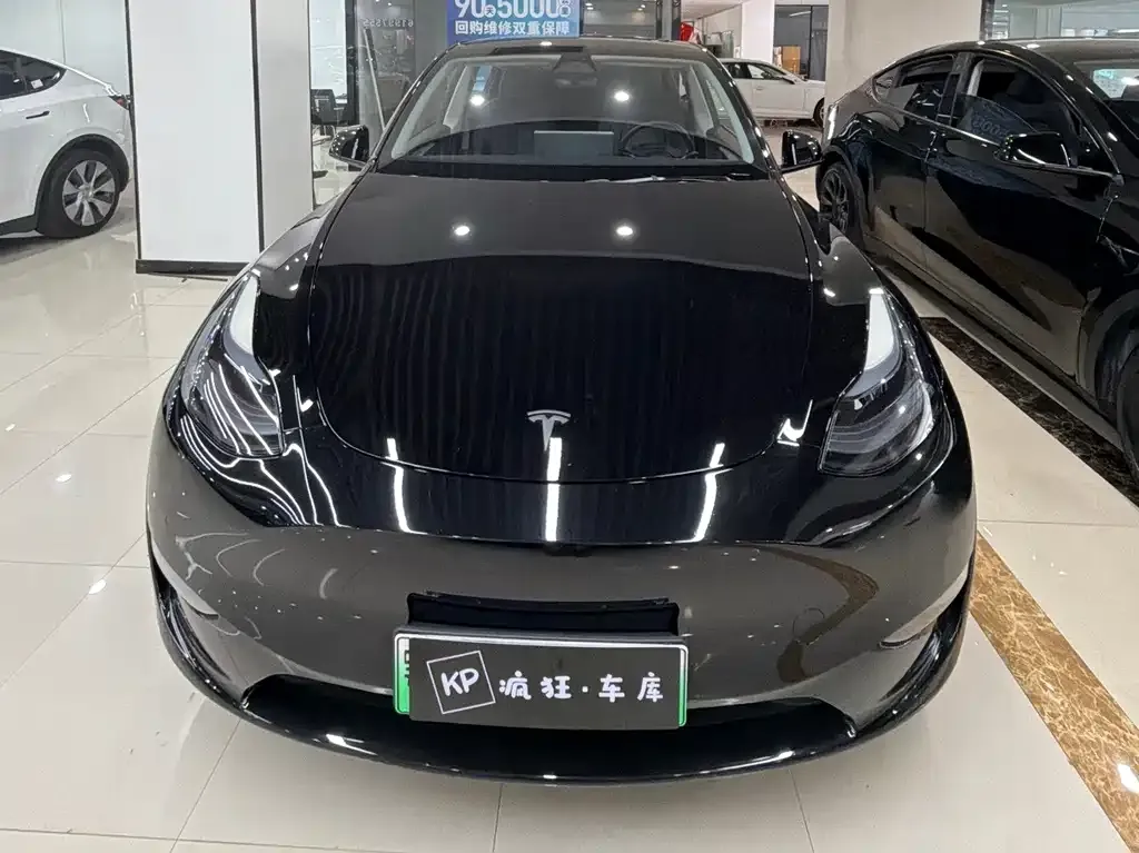 Tesla Model Y — фото 8
