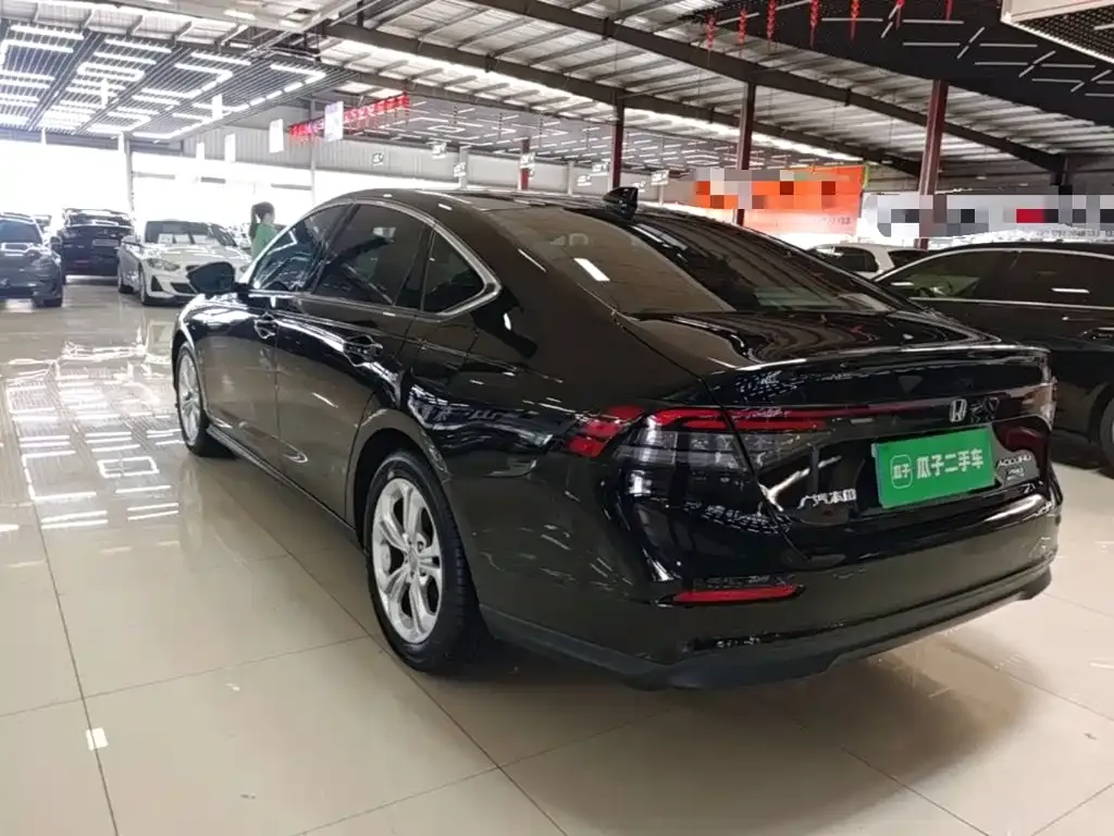 Honda Accord — фото 6