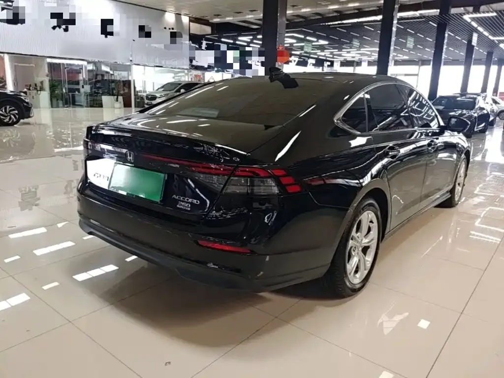 Honda Accord — фото 5