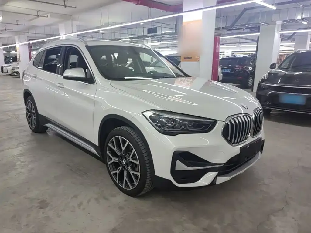 BMW X1 — фото 9