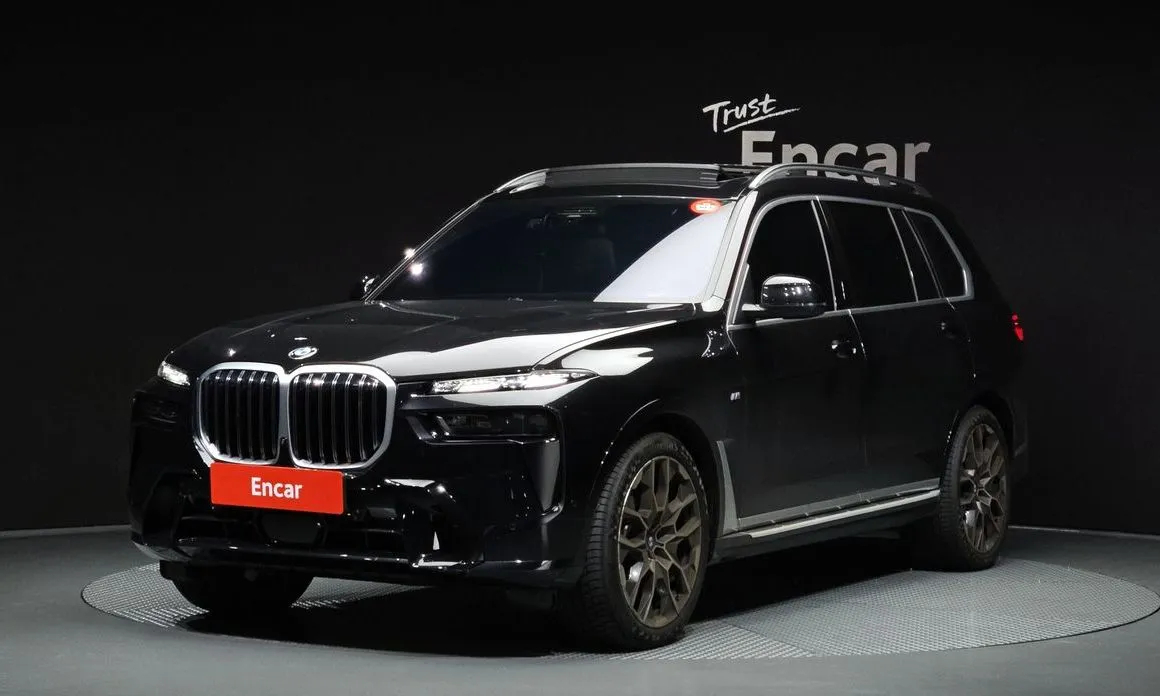 BMW X7 — фото 1