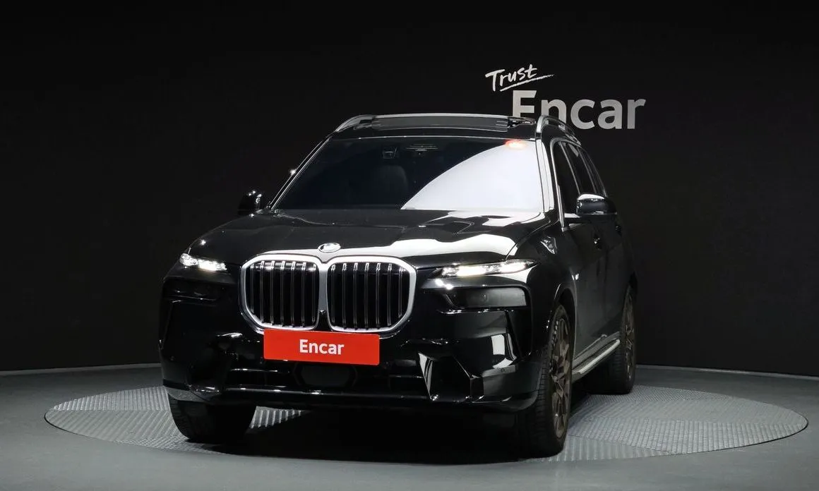 BMW X7 — фото 2