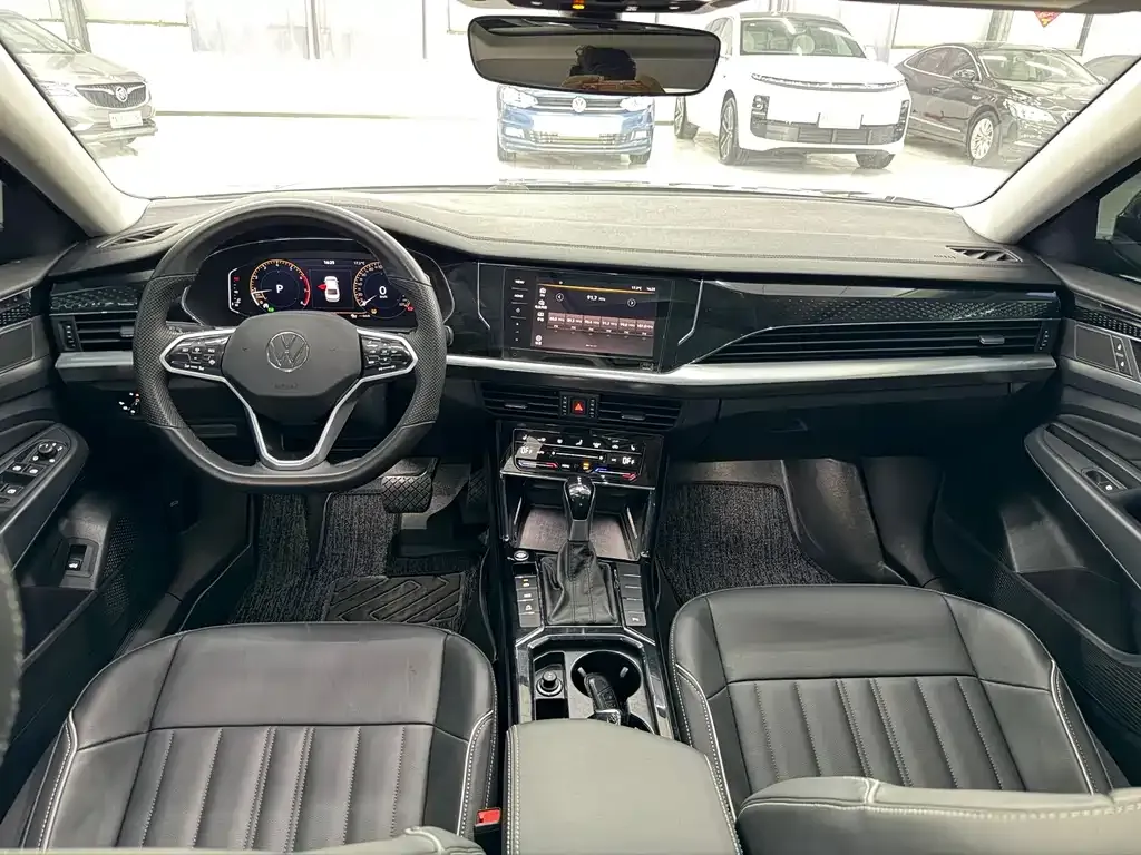 Volkswagen Passat — фото 6