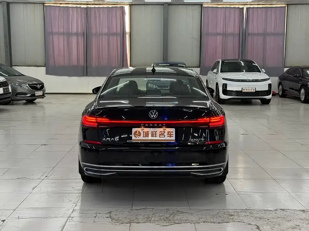 Volkswagen Passat — фото 7