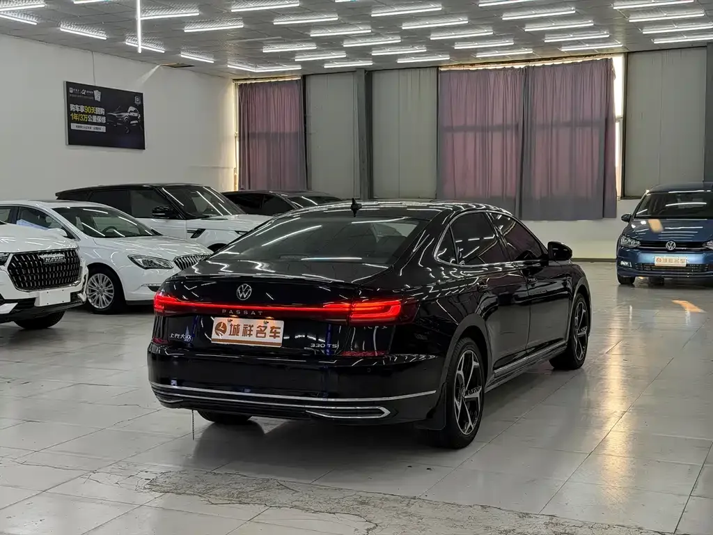 Volkswagen Passat — фото 4