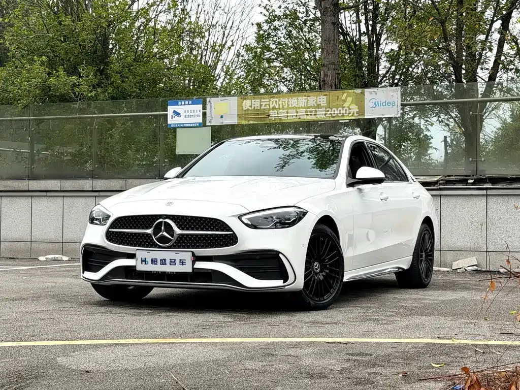 Mercedes-Benz C-Class — фото 1