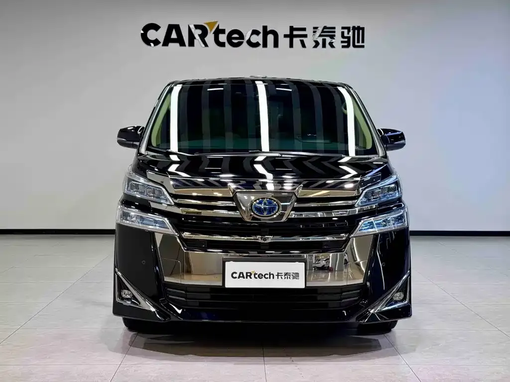 Toyota Vellfire — фото 2