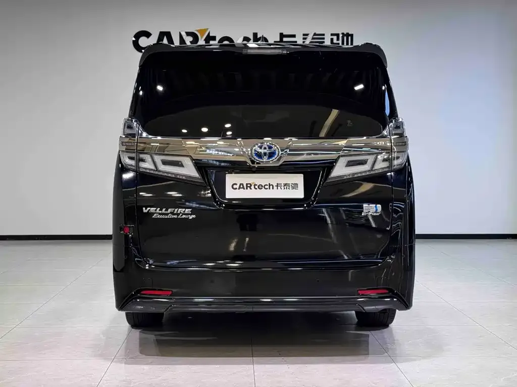 Toyota Vellfire — фото 3