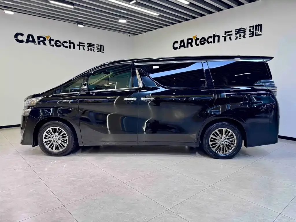 Toyota Vellfire — фото 9