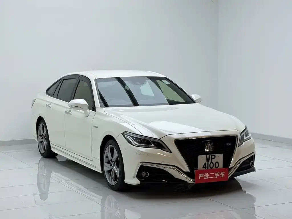 Toyota Crown (Import) — фото 4