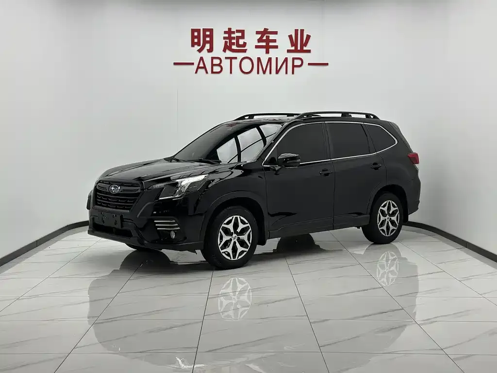 Subaru Forester — фото 1