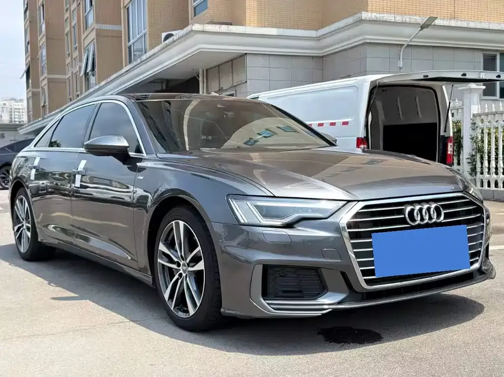 Audi A6L — фото 7