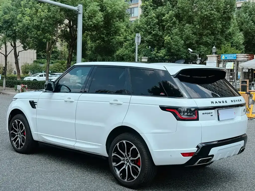 Land Rover Sport — фото 10