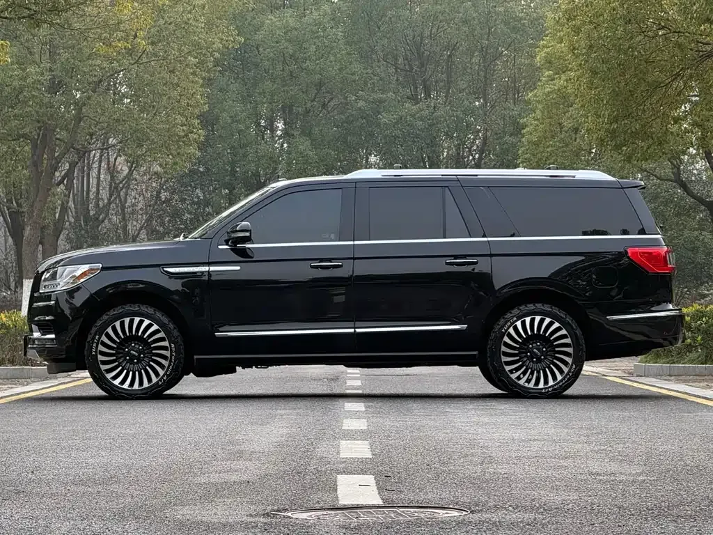 Lincoln Navigator — фото 5