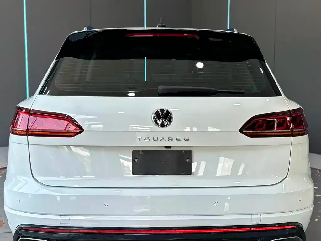 Volkswagen Touareg — фото 3