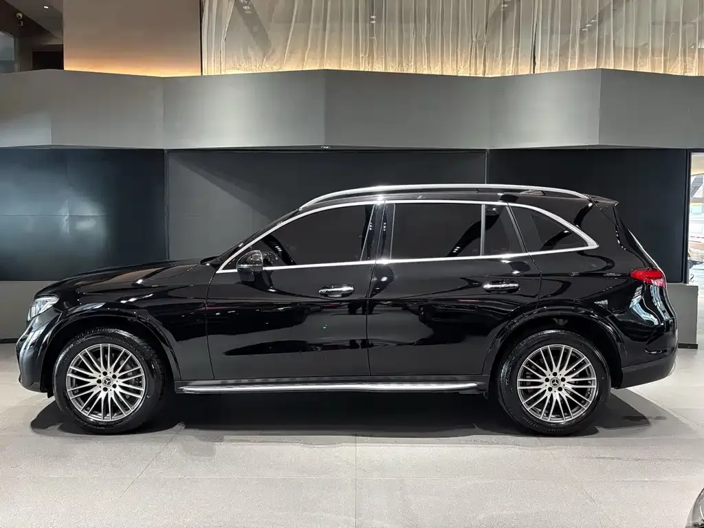 Mercedes-Benz GLC — фото 9
