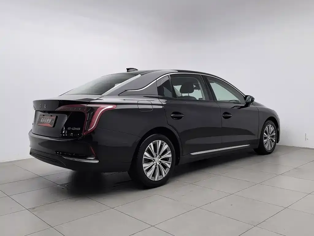 Hongqi E-QM5 — фото 8