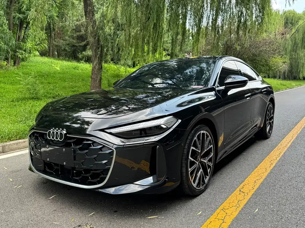 Audi A5L Sportback — фото 1