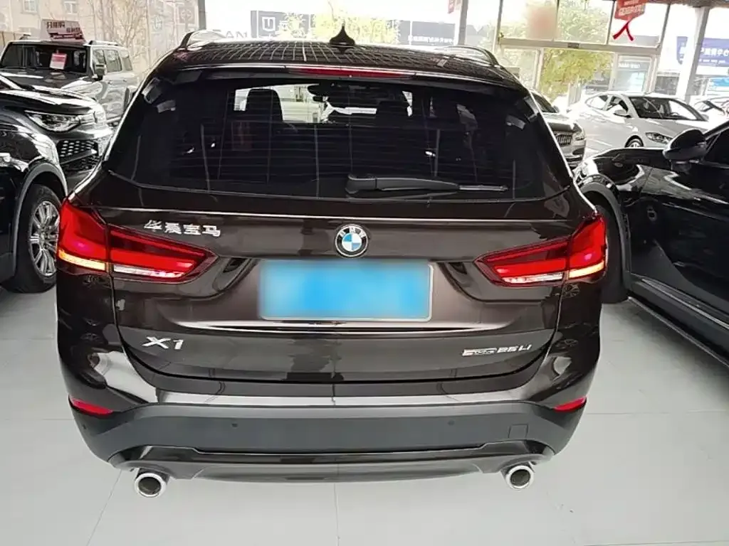 BMW X1 — фото 9