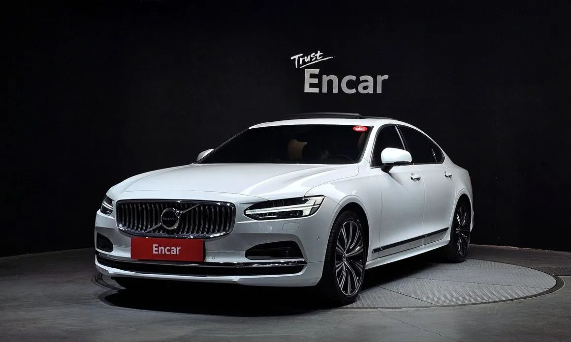 Volvo S90 — фото 1