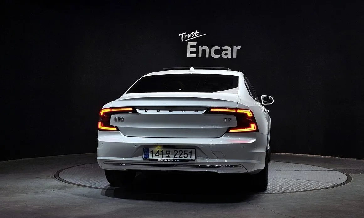 Volvo S90 — фото 2