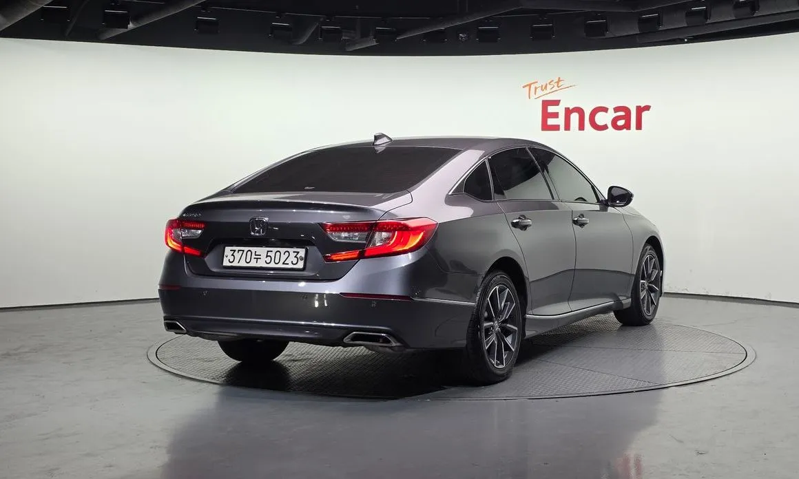 Honda Accord — фото 4