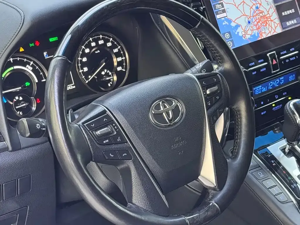 Toyota Vellfire — фото 7